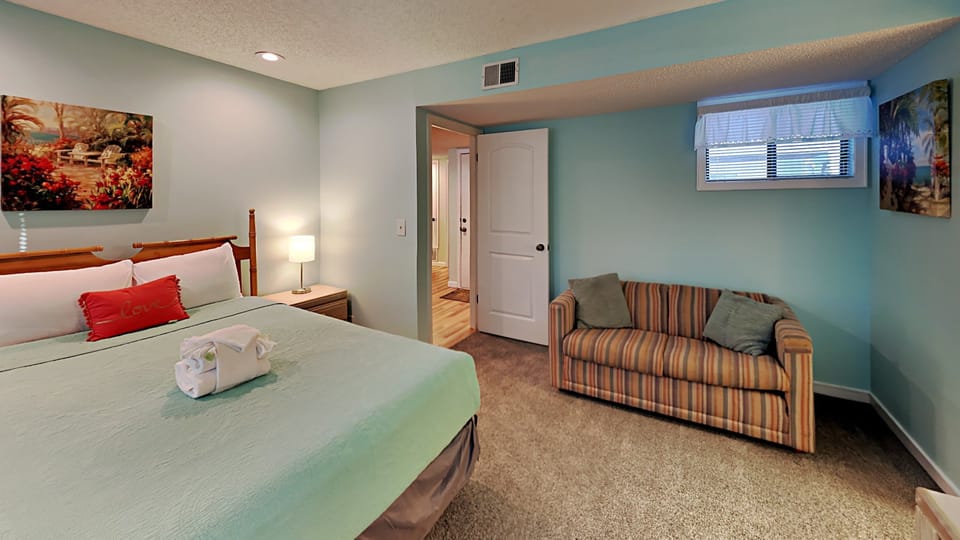 Bedroom #1