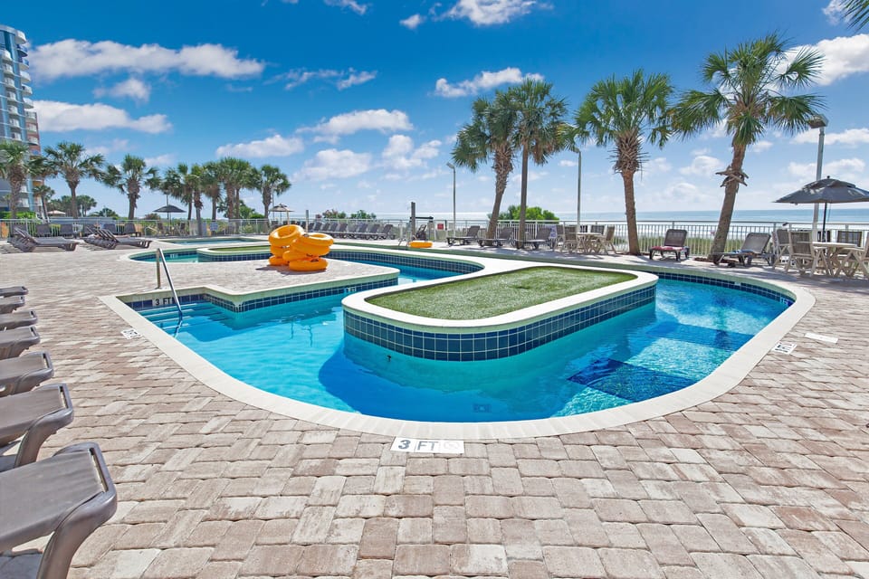 Outdoor Lazy River