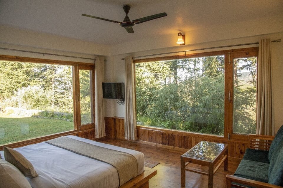 Deluxe Room, Mountain View | Free WiFi