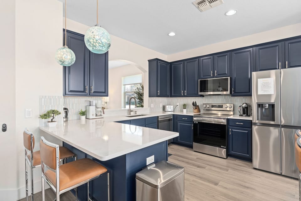 Breakfast Bar And Kitchen