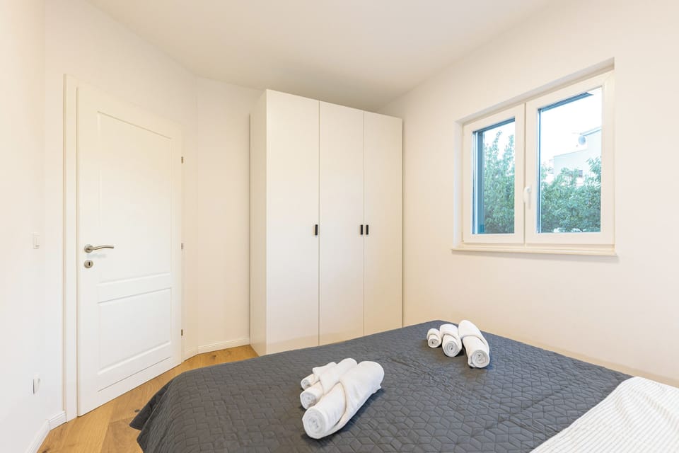 Apartment | 3 bedrooms, iron/ironing board, free WiFi, bed sheets