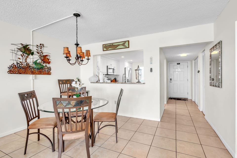 Kitchen/Dining