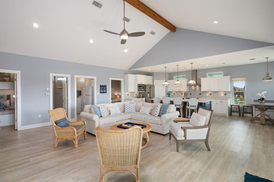 House, 3 Bedrooms | Living area | Smart TV, streaming services