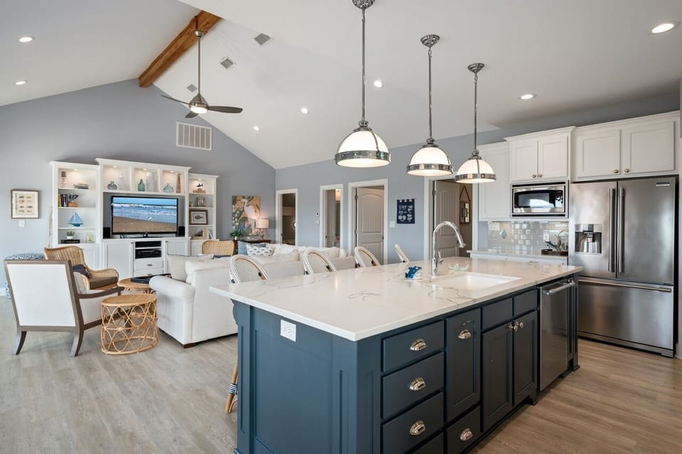 House, 3 Bedrooms | Private kitchen | Fridge, coffee/tea maker, toaster