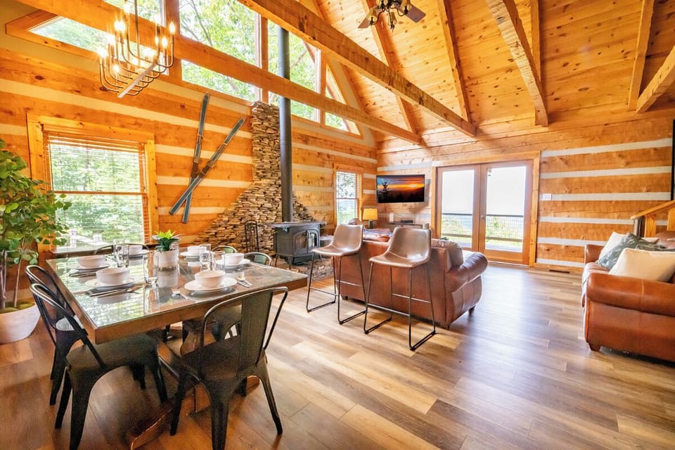 Big Bear Lodge's cozy living area