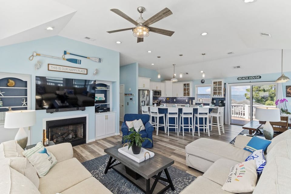 Top Level Living Area