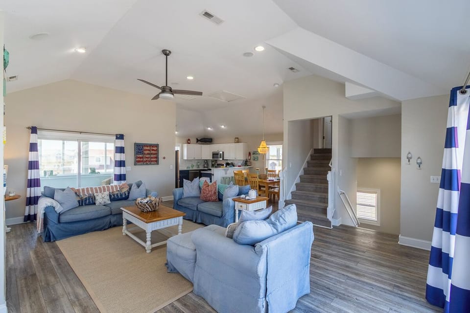 Top Level Living Area