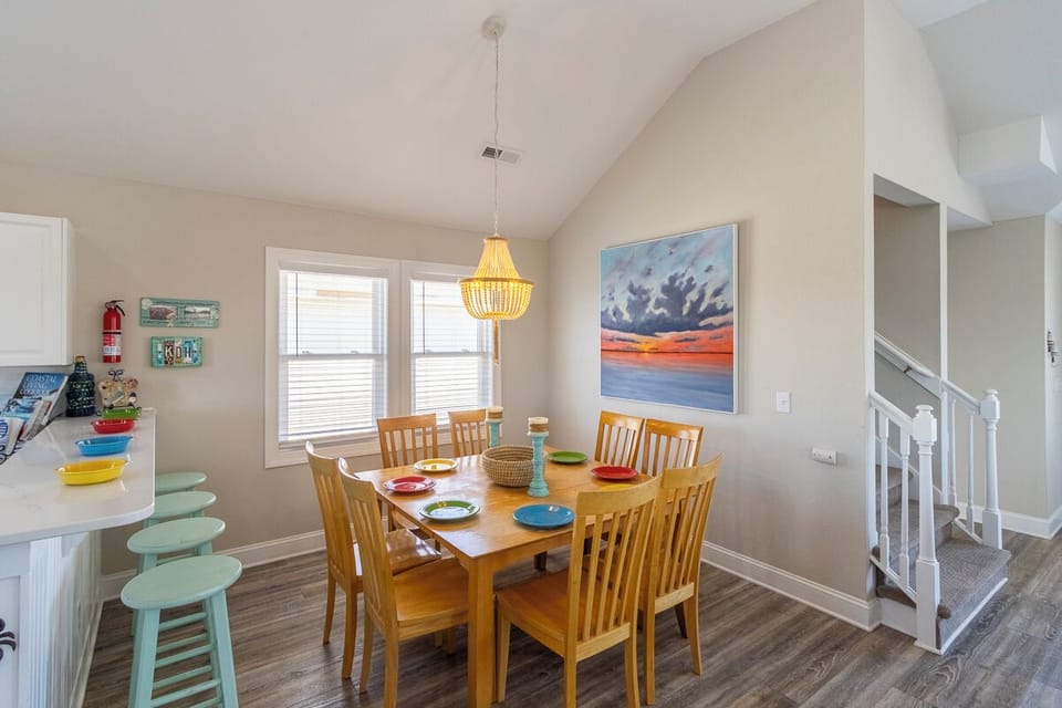 Top Level Dining Area