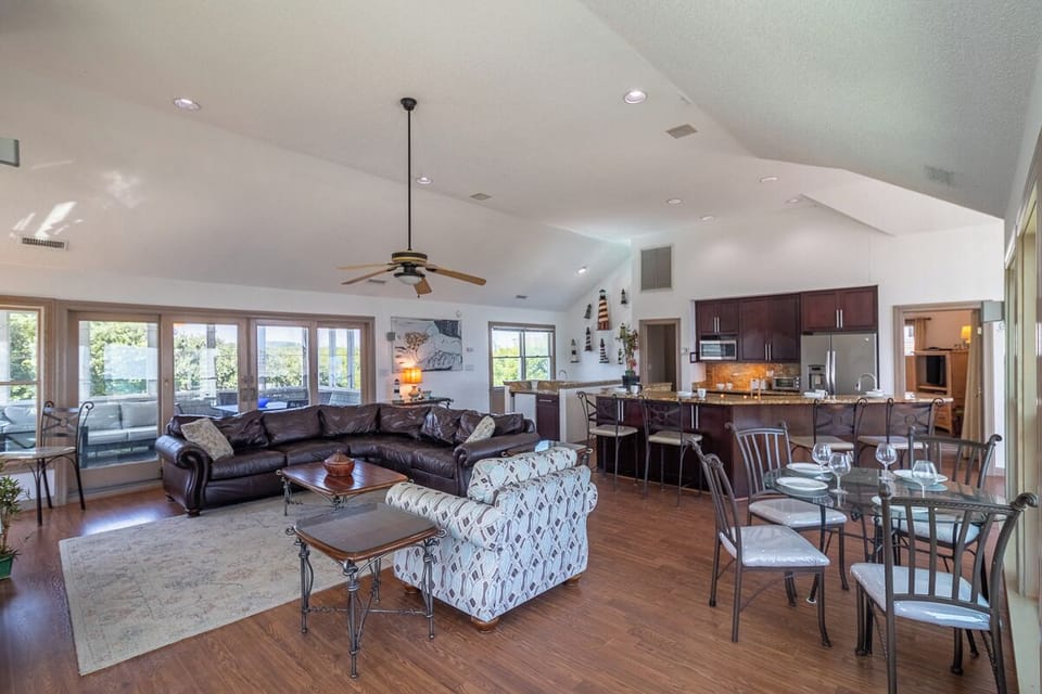 Top Level Living Area