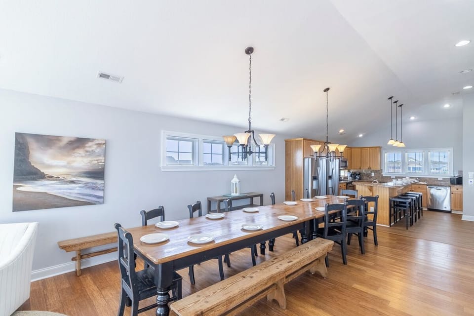 Top Level Dining Area