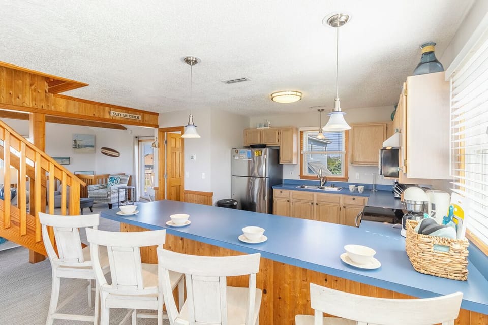 Mid Level Kitchen