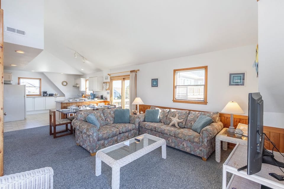 Top Level Living Area