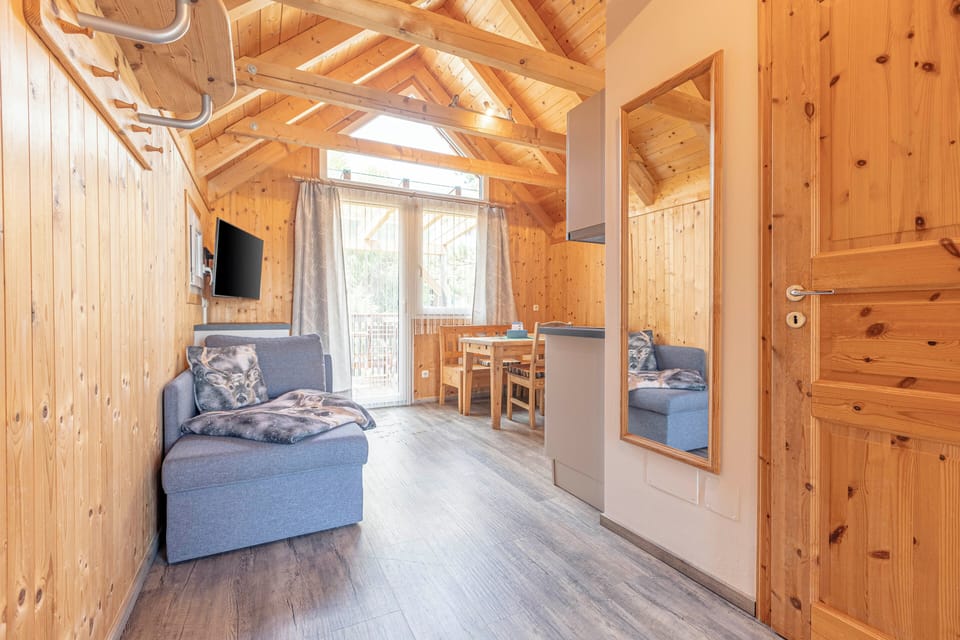 Ferienwohnung mit 1 Schlafzimmer | Living area | Flat-screen TV, DVD player