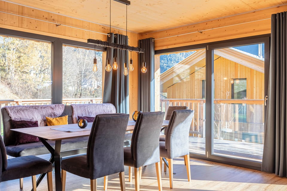 Chalet mit 4 Schlafzimmern für bis zu 10 Personen | 4 bedrooms, cribs (surcharge), WiFi (free), bed sheets