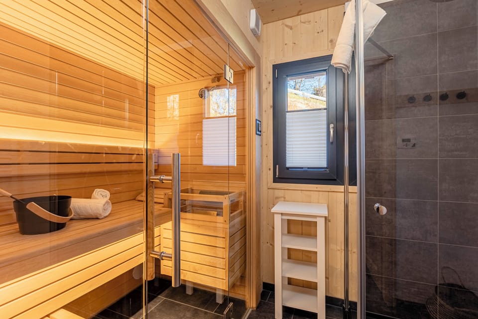Chalet mit 4 Schlafzimmern für bis zu 10 Personen | 4 bedrooms, cribs (surcharge), WiFi (free), bed sheets