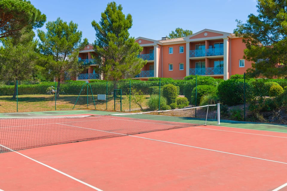 Tennis court
