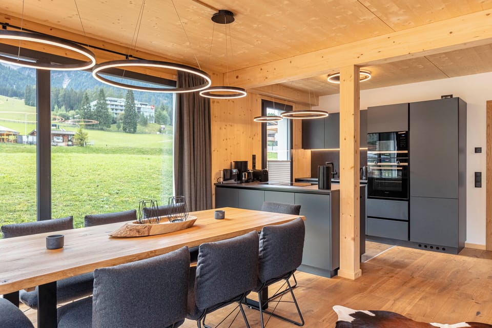 Chalet mit 4 Schlafzimmern und Sauna | 4 bedrooms, free WiFi, bed sheets