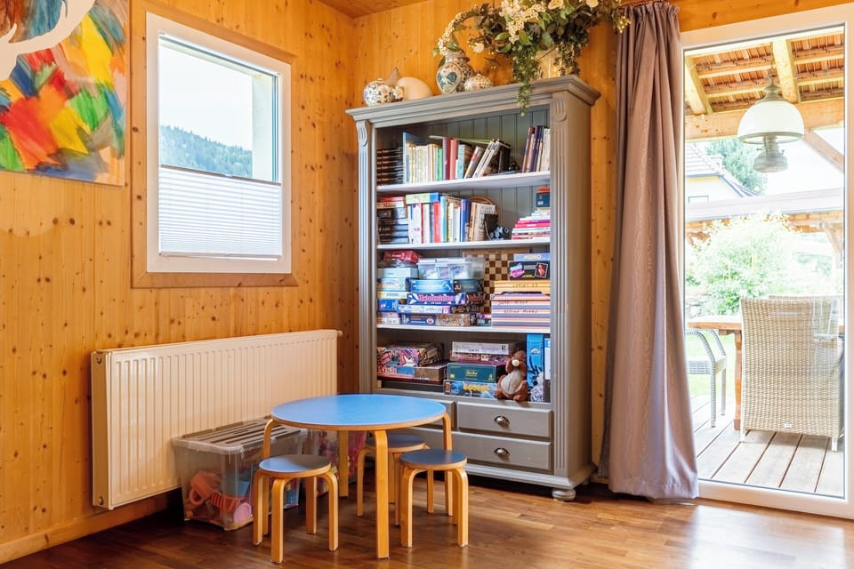 Ferienhaus # 22  mit 4 Schlafzimmern & IR-Sauna | Free WiFi