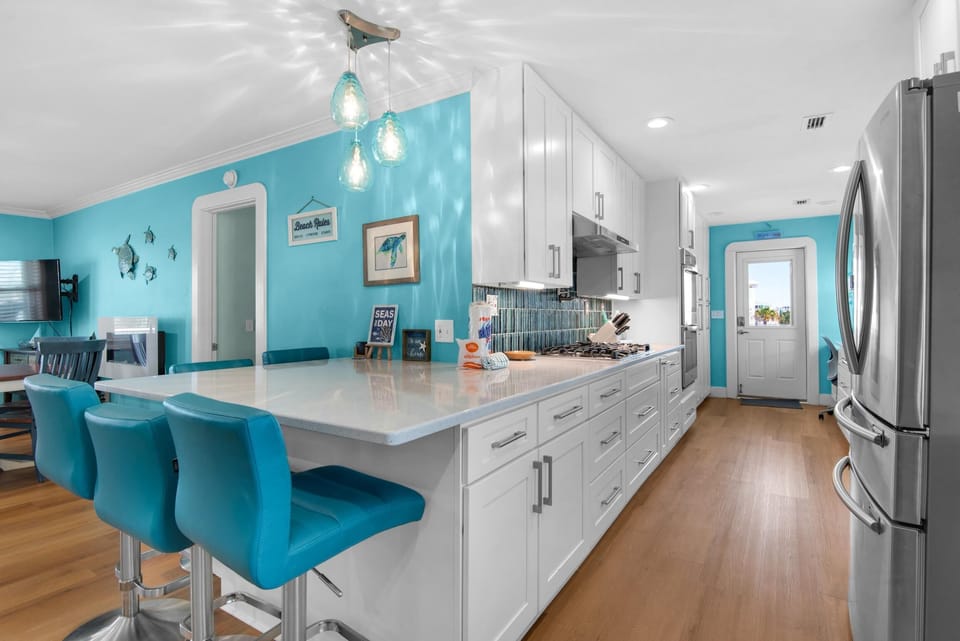 House, Multiple Beds (Aqua Skye) | Private kitchen | Oven, toaster, paper towels