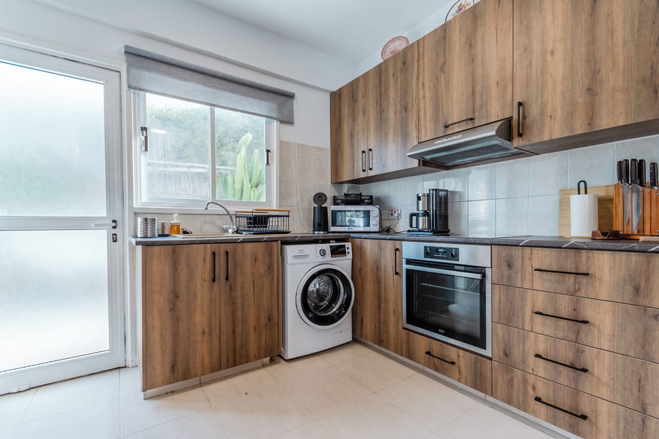 Apartment, Ocean View | Private kitchen