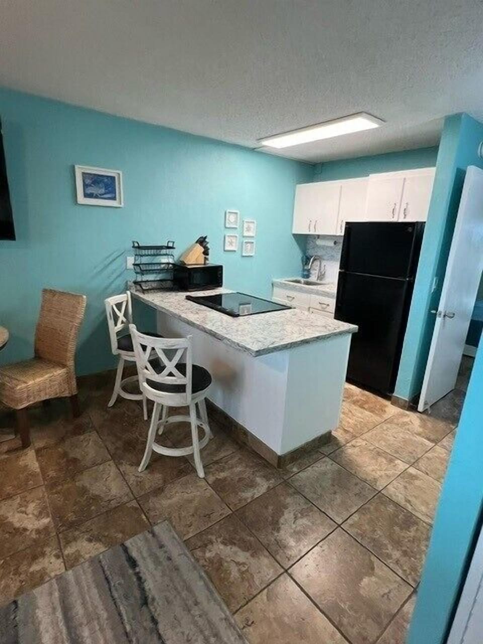 Neat Kitchen