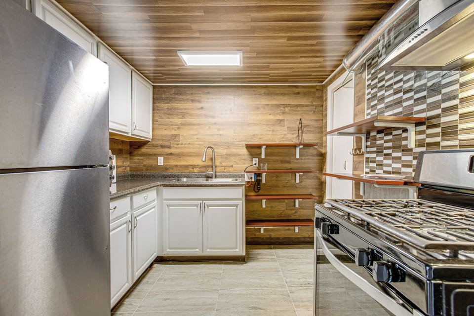 Kitchen | Stove/Oven | Refrigerator | Cooking Basics