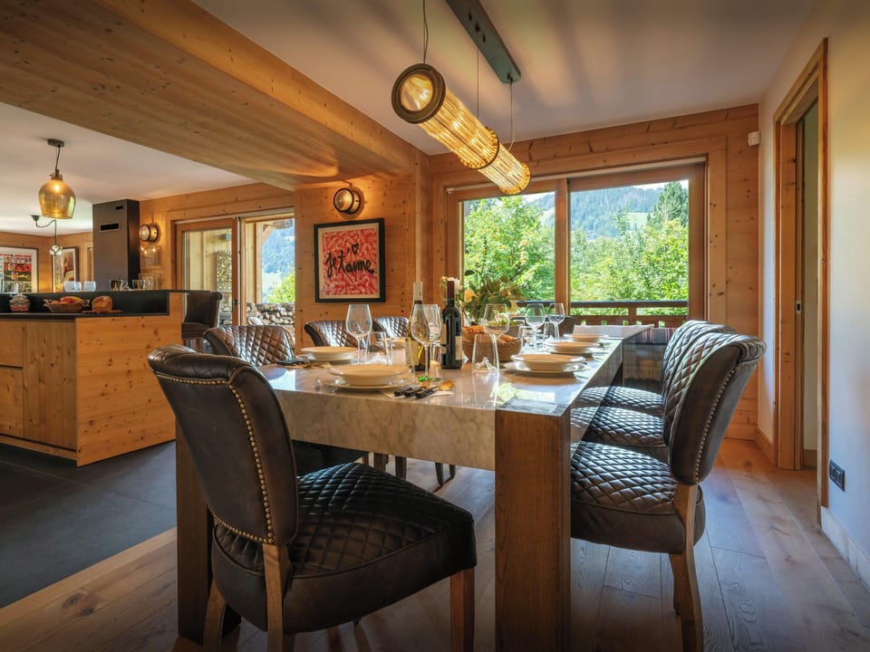 Dining/Kitchen