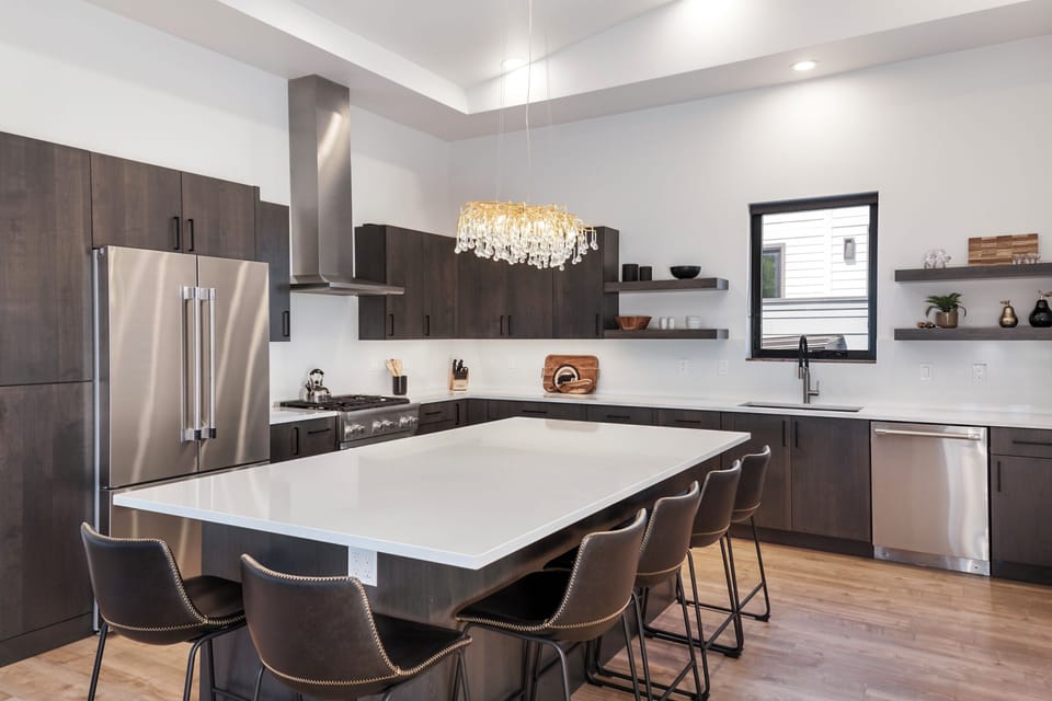 Kitchen | Main Level
