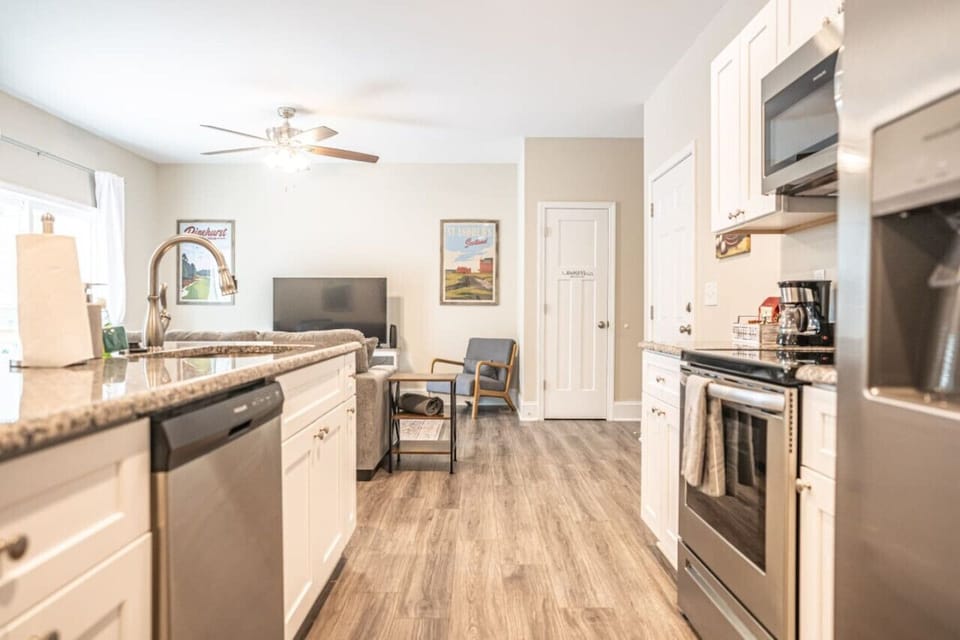 Welcome to The Longleaf at Ducks Landing!