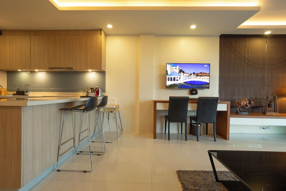 Basic Condo | Private kitchen