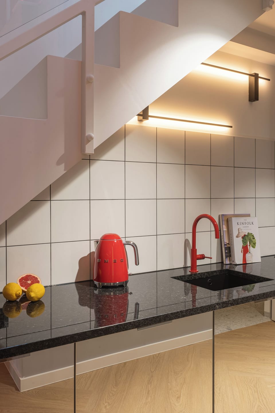 Superior Apartment | Private kitchen | Fridge, oven, stovetop, dishwasher