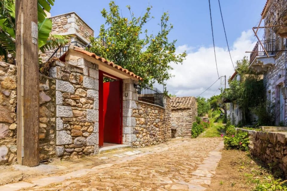 House | 2 bedrooms, soundproofing, Internet