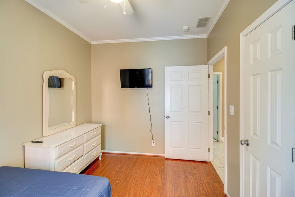 House (4 Bedrooms) | Interior
