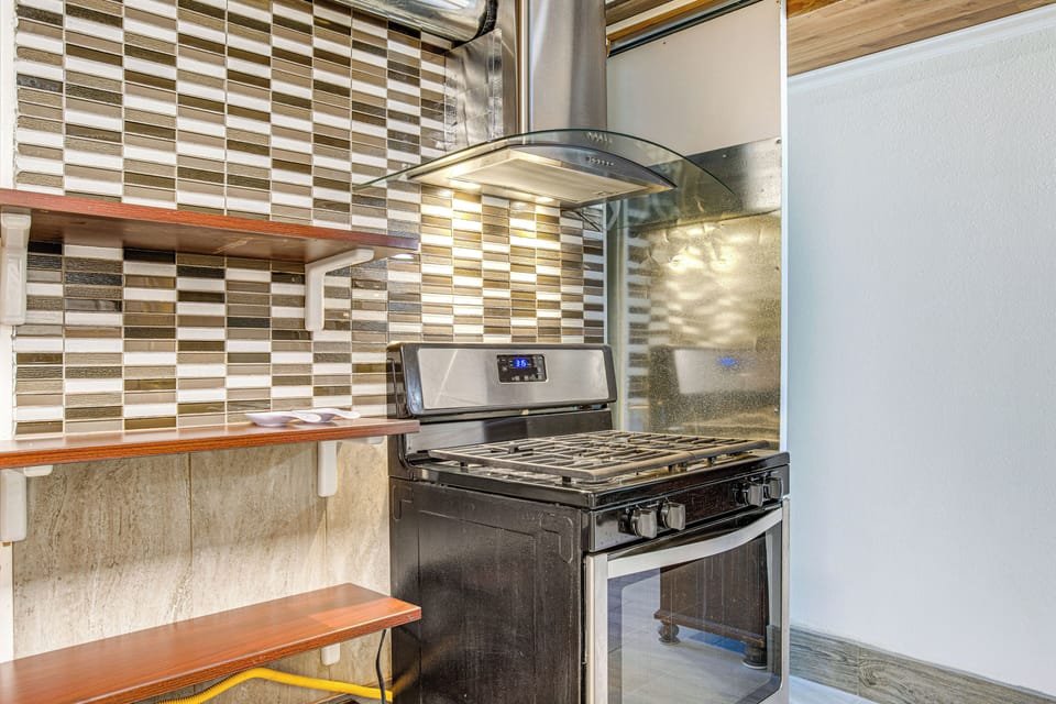 House (2 Bedrooms) | Interior