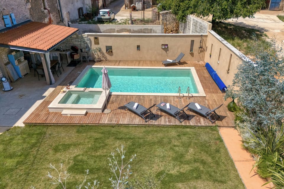 Honeymoon House, 2 Bedrooms, 2 Bathrooms (Foska Country Home with private Pool) | Pool | Seasonal outdoor pool