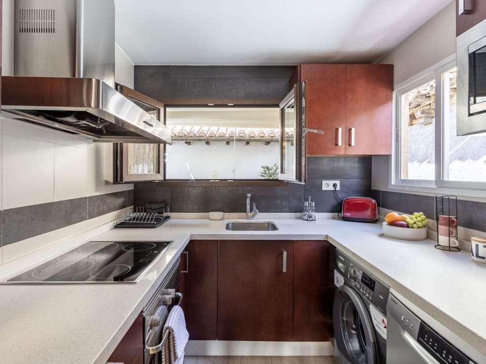 House | 1 bedroom