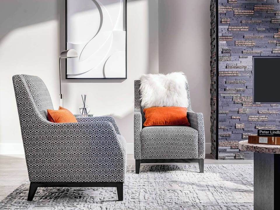 Premium bedding, in-room safe, desk, iron/ironing board