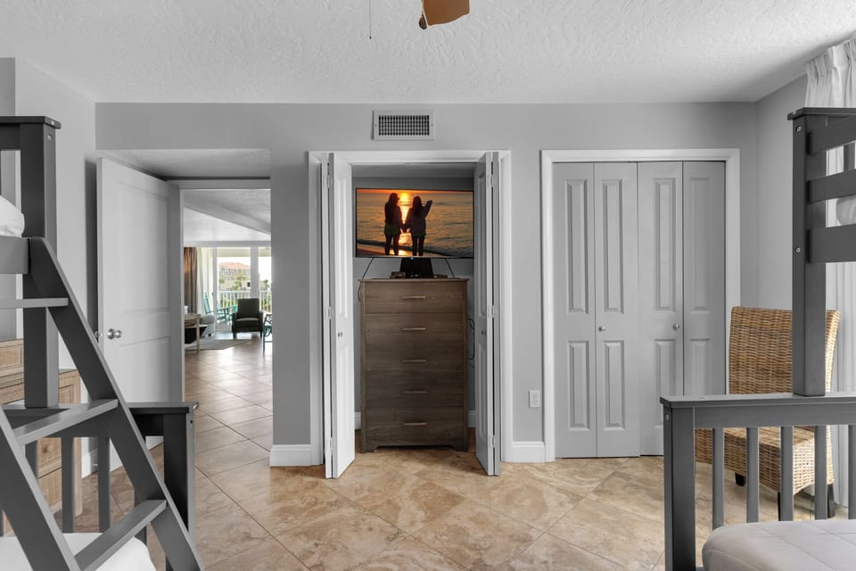 BUnk room