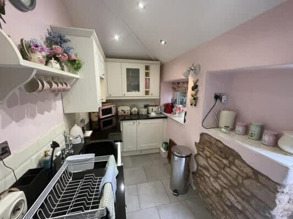 House | 8 bedrooms, high-speed internet