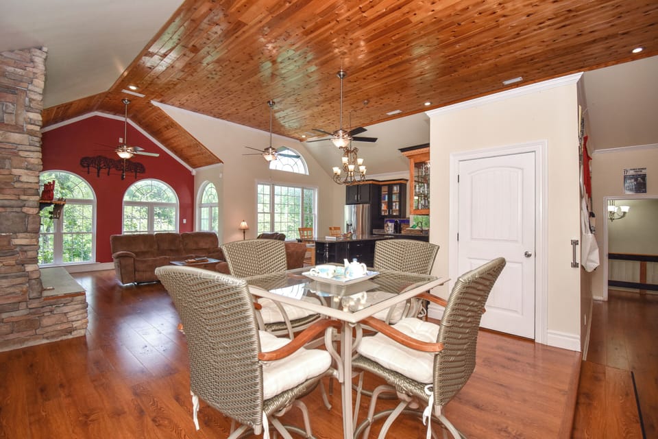 Dining Area/ Living Room