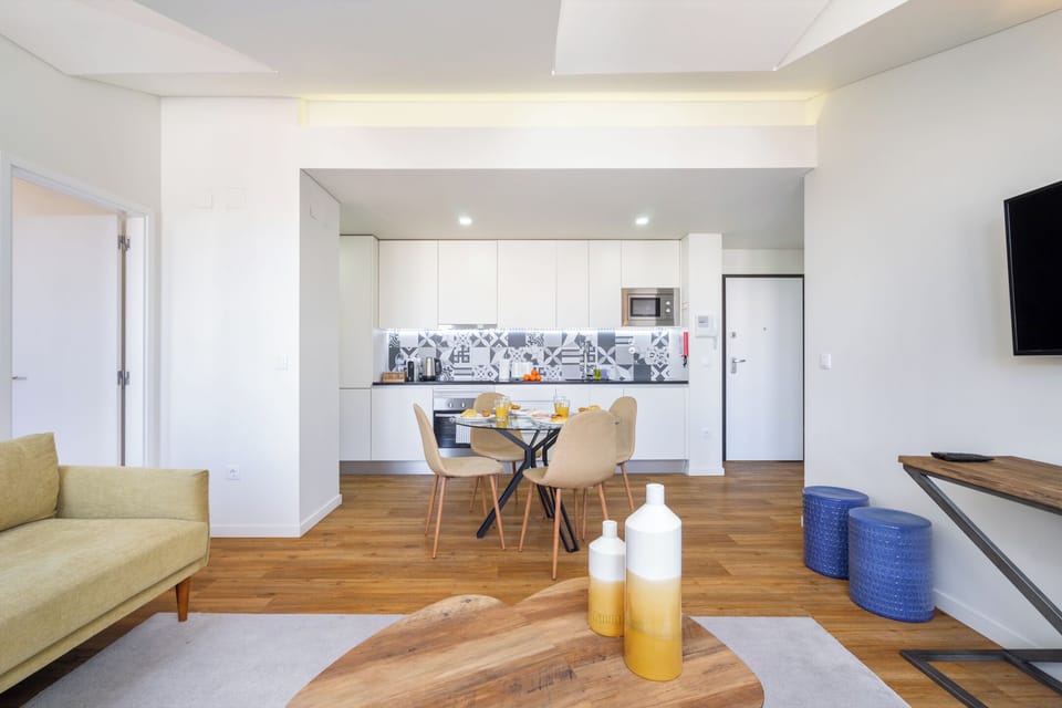 Apartment, 2 Bedrooms | Living area