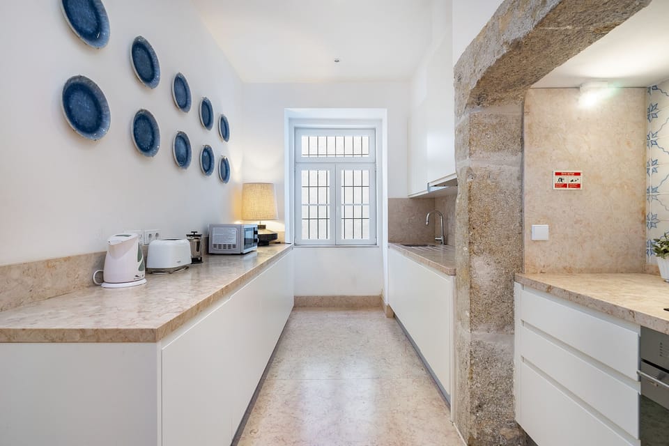 Apartment, 3 Bedrooms | Private kitchen | Toaster