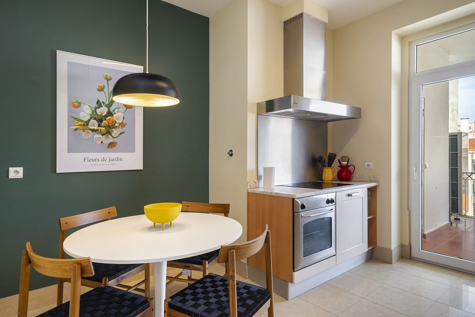 Apartment, 4 Bedrooms | Private kitchen | Electric kettle, toaster