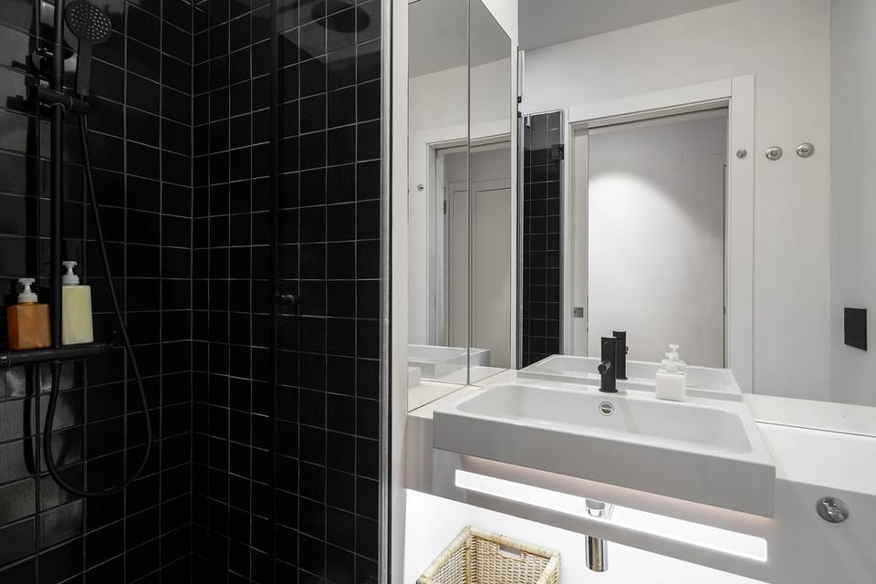 Urban Elegance: A Modern Haven In Lisbon'S Heart Apartment in Lisbon