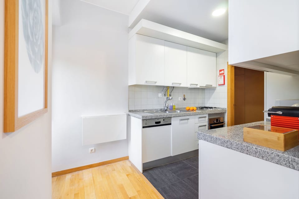 Apartment, 1 Bedroom | Private kitchen | Electric kettle