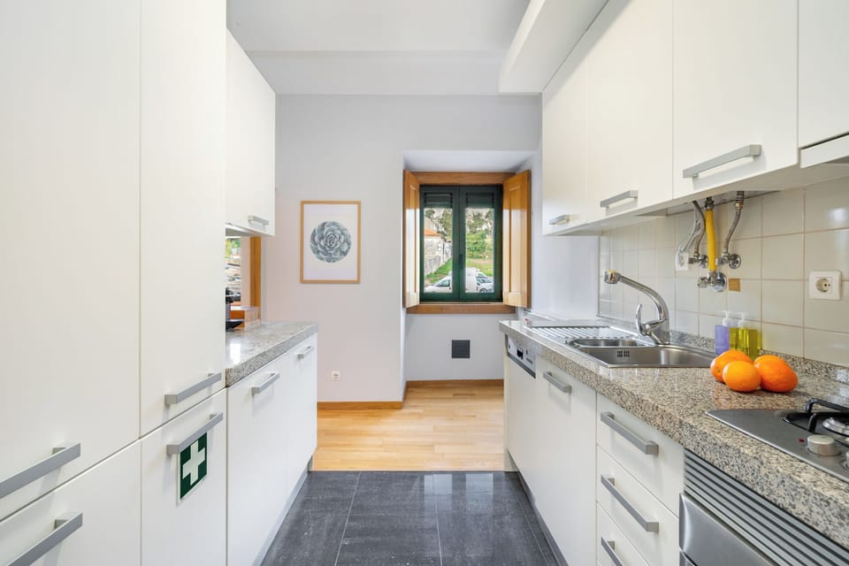 Apartment, 1 Bedroom | Private kitchen | Electric kettle