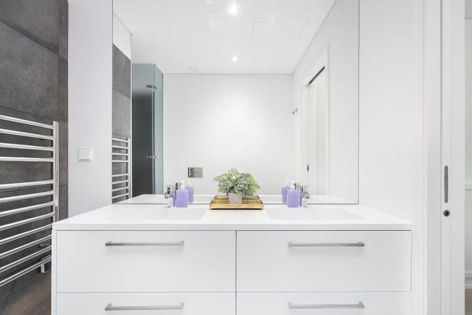 The Boulevard Prime Location & Timeless Luxury Apartment in Lisbon