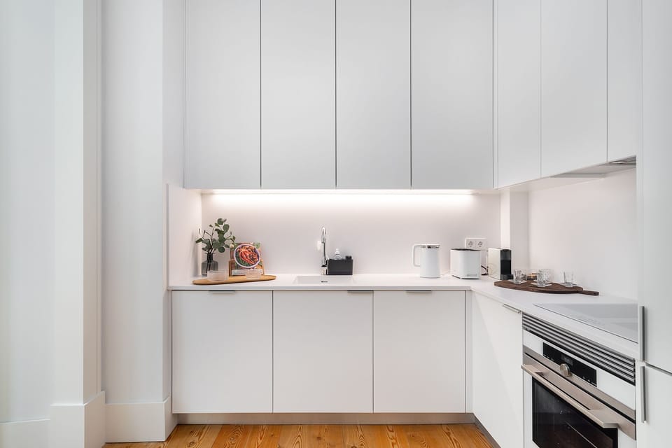 Apartment, 1 Bedroom | Private kitchen | Electric kettle, toaster