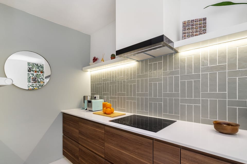Apartment, 2 Bedrooms | Private kitchen | Electric kettle, toaster