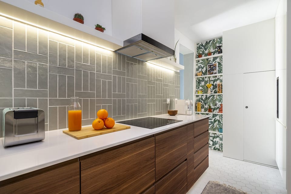 Apartment, 2 Bedrooms | Private kitchen | Electric kettle, toaster